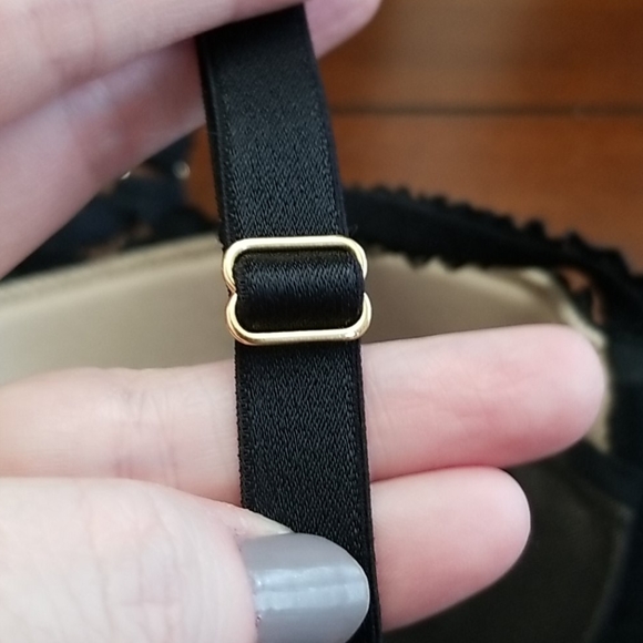 ADORE ME lace bra - Picture 6 of 11